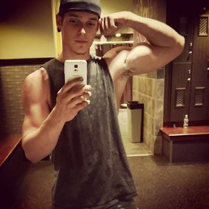 Meet your Posher, Hunter